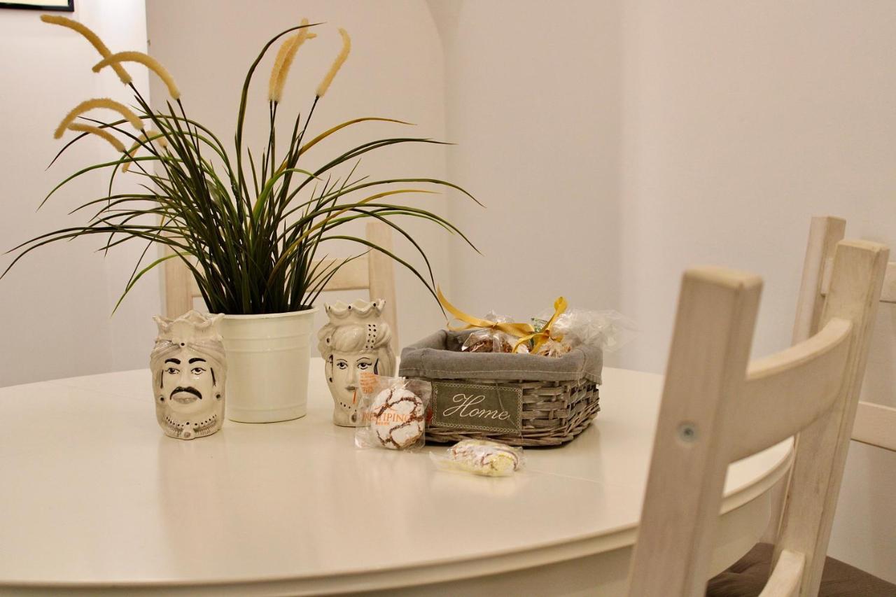 Vhome Exclusive Living Room 카타니아 외부 사진